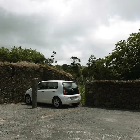 Nomad Nest アパート